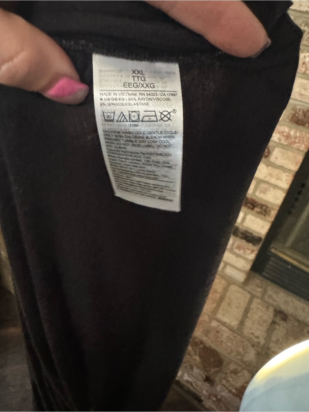 Set of 2 GAP Women's Sleeveless Luxe T Tank Tops - Black & Taupe - Picture 7 of 11